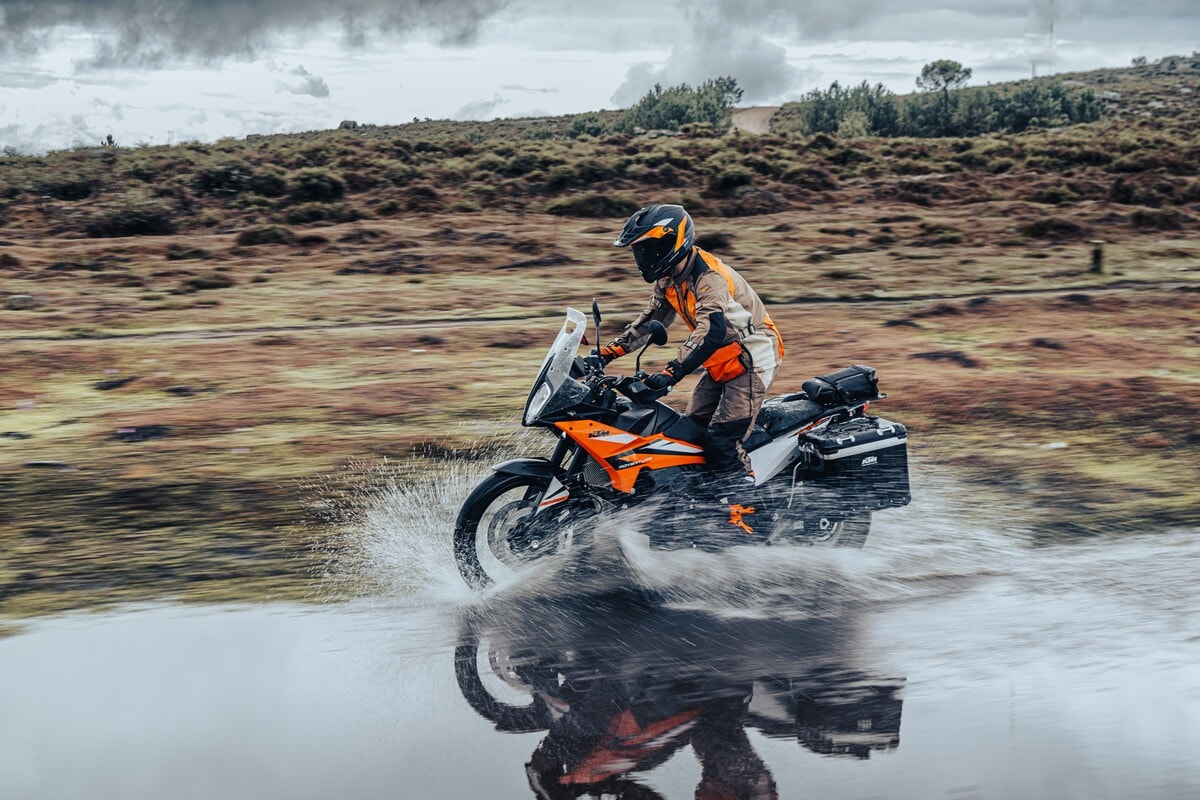 KTM: la nuova 890 Adventure 2023